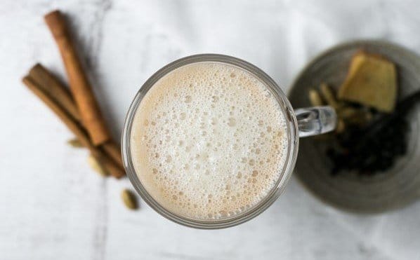 Kruidige chai latte